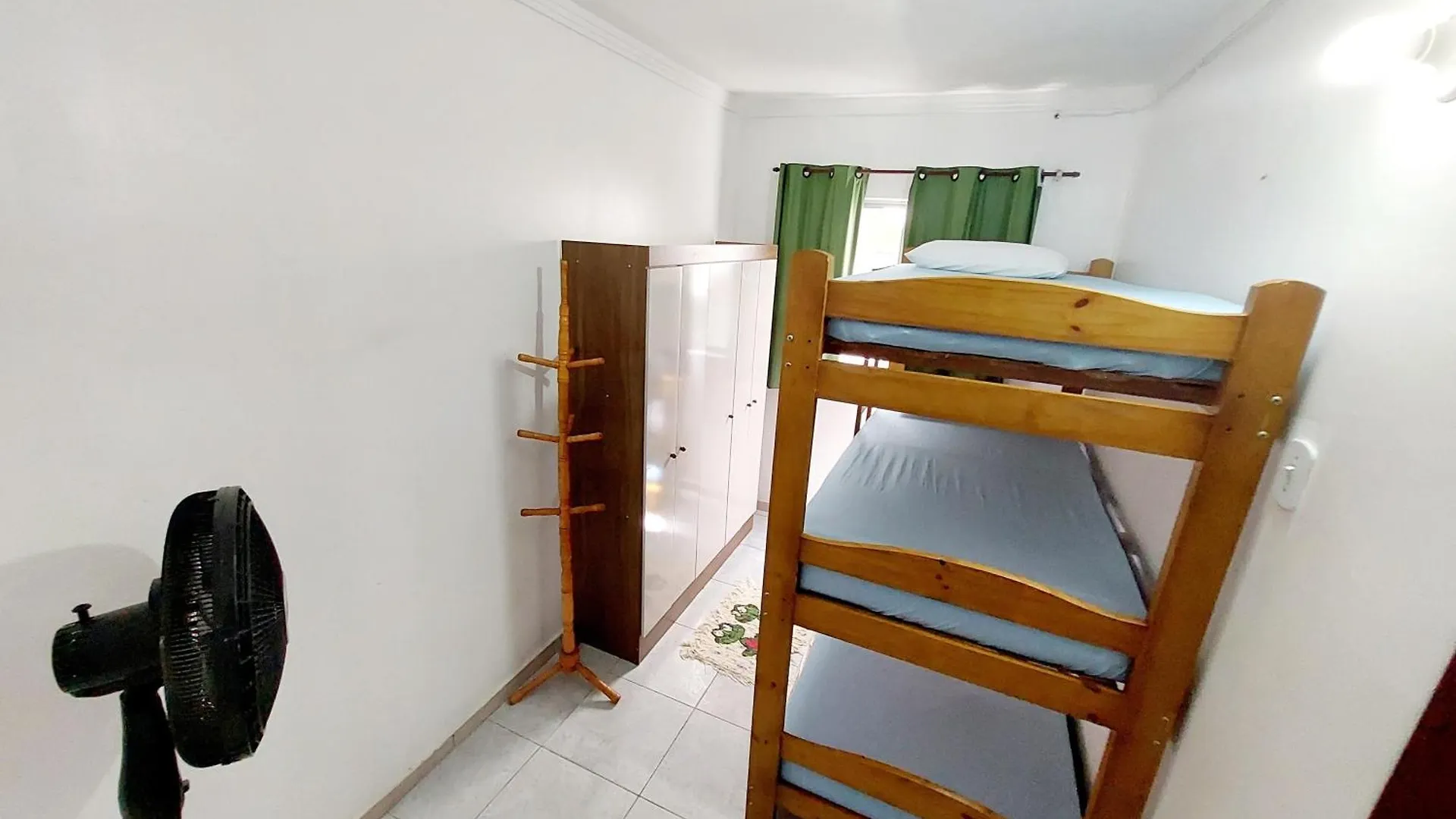 Casa Espacosa 3 Quartos Sala Cozinha E Churrasqueira 0*, 卡波布里奥