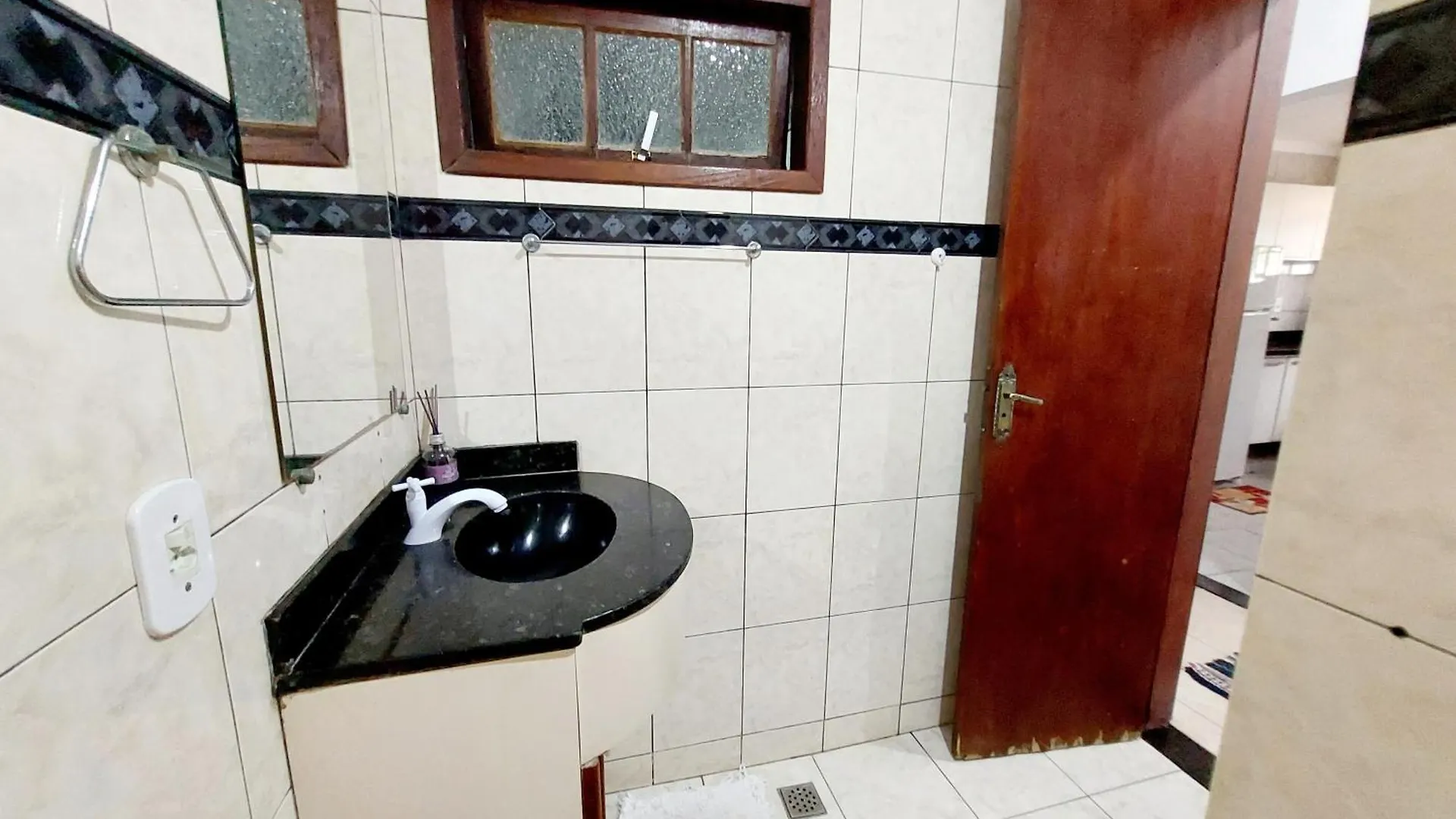 Casa Espacosa 3 Quartos Sala Cozinha E Churrasqueira 卡波布里奥
