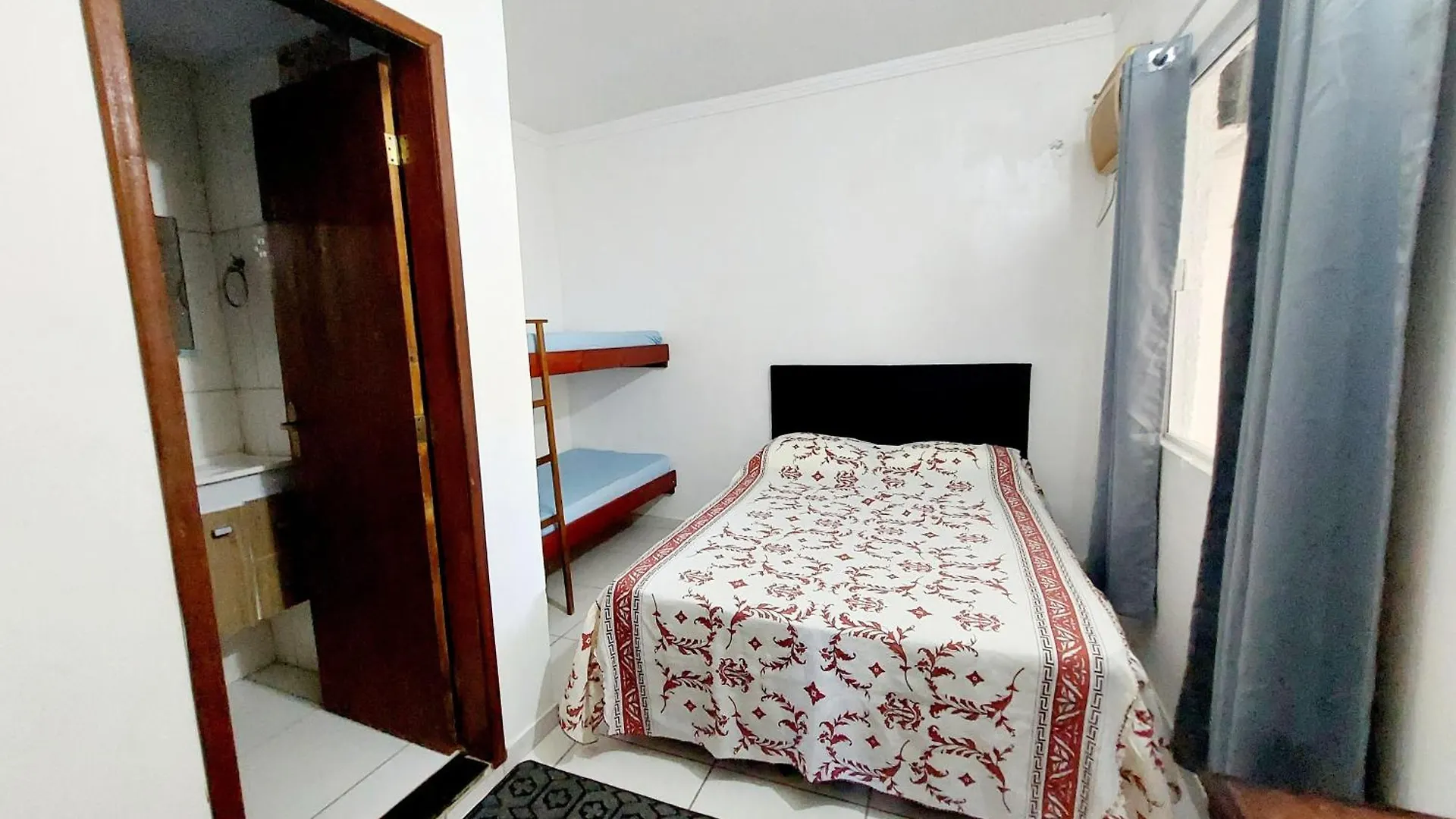 Casa Espacosa 3 Quartos Sala Cozinha E Churrasqueira Brasil