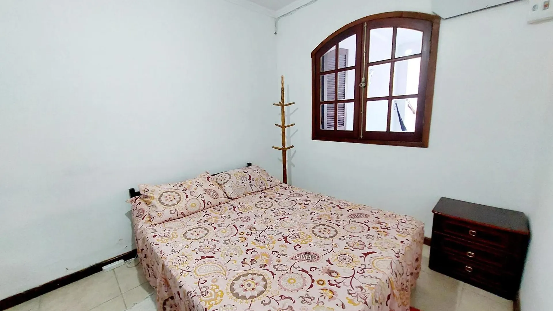 Casa Espacosa 3 Quartos Sala Cozinha E Churrasqueira