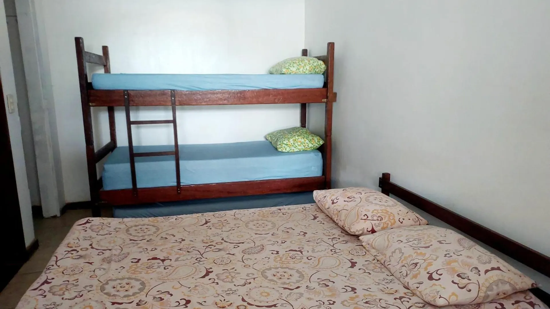 Casa de Férias Casa Espacosa 3 Quartos Sala Cozinha E Churrasqueira Brasil
