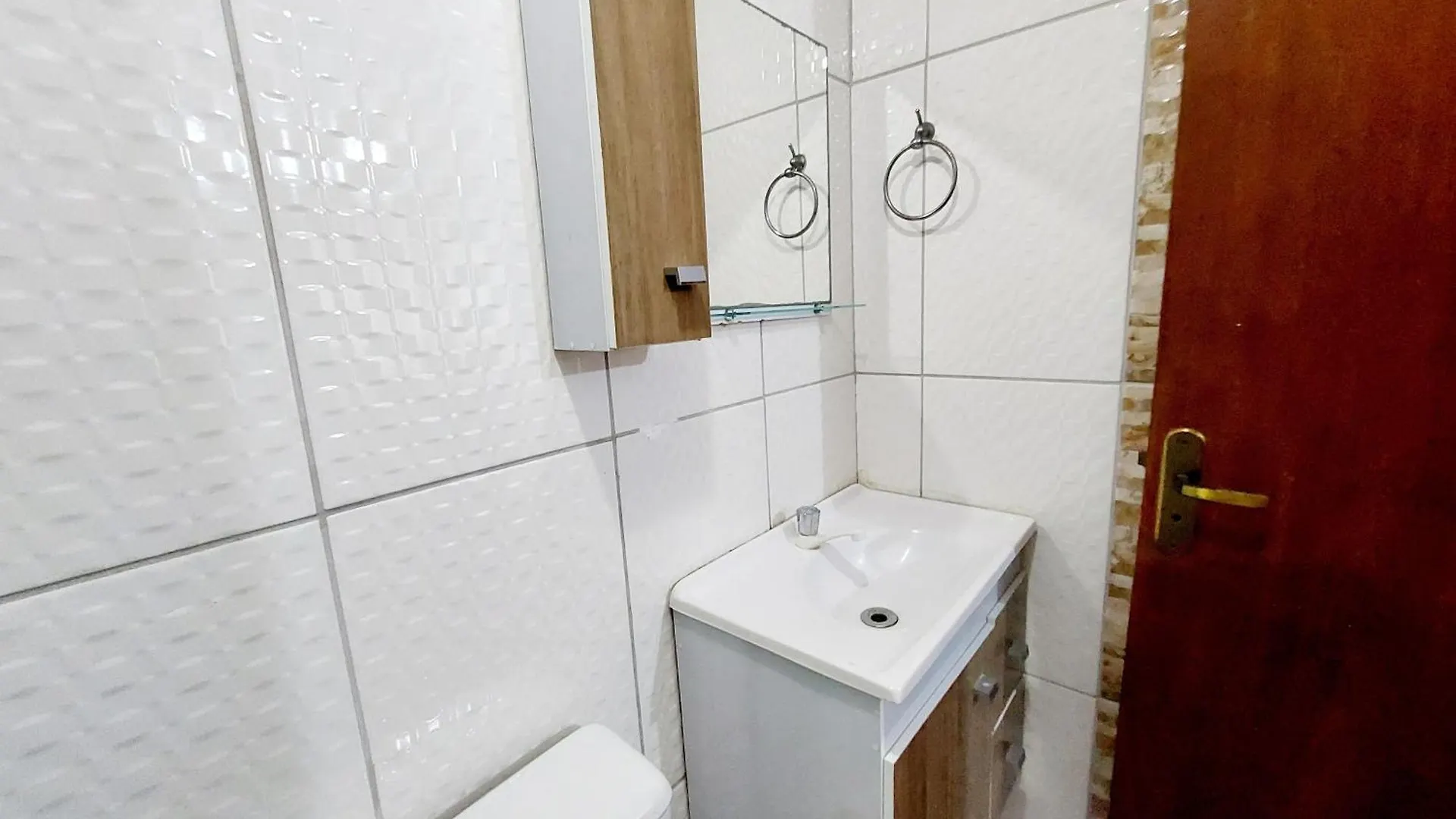 Casa Espacosa 3 Quartos Sala Cozinha E Churrasqueira